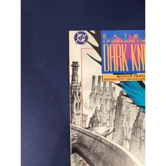 Batman: Legends of the Dark Knight #27 (DC, 1992) - Picture 2 of 10